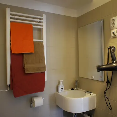 דירה Parkview Studio Near The Center *